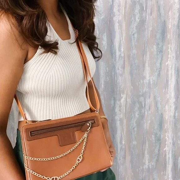 Burberry Leather Clutch as Crossbody - Picture 2 of 12